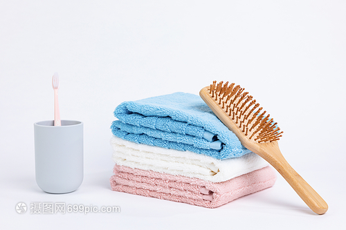 家居洗漱用品與五金工具 提升生活品質(zhì)的兩大支柱